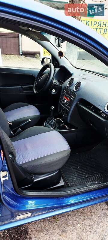 Хэтчбек Ford Fusion 2008 в Верхнеднепровске