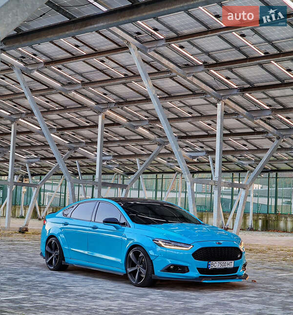 Седан Ford Fusion 2013 в Львове