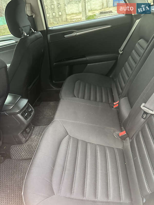 Седан Ford Fusion 2014 в Кременчуге