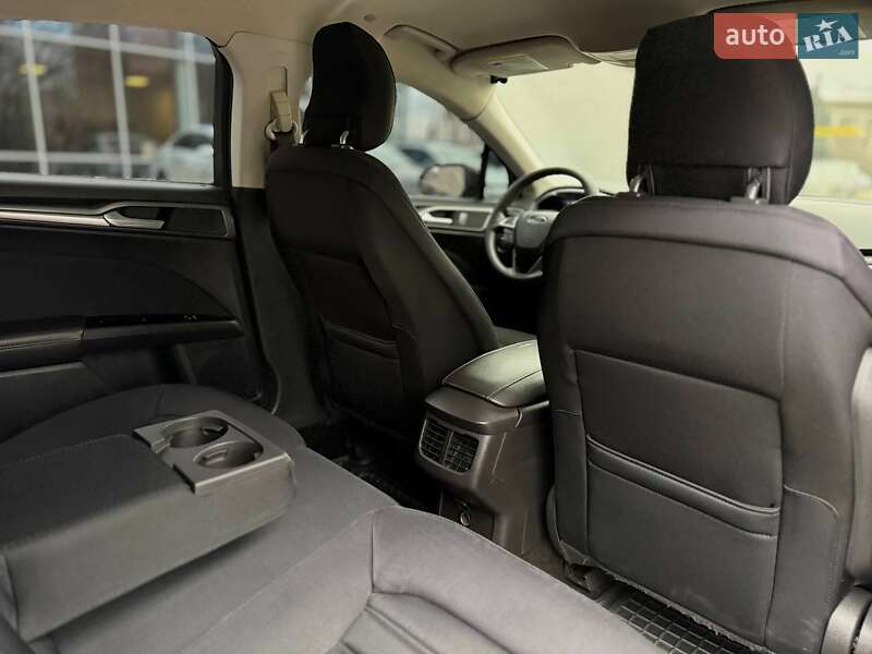 Седан Ford Fusion 2012 в Днепре