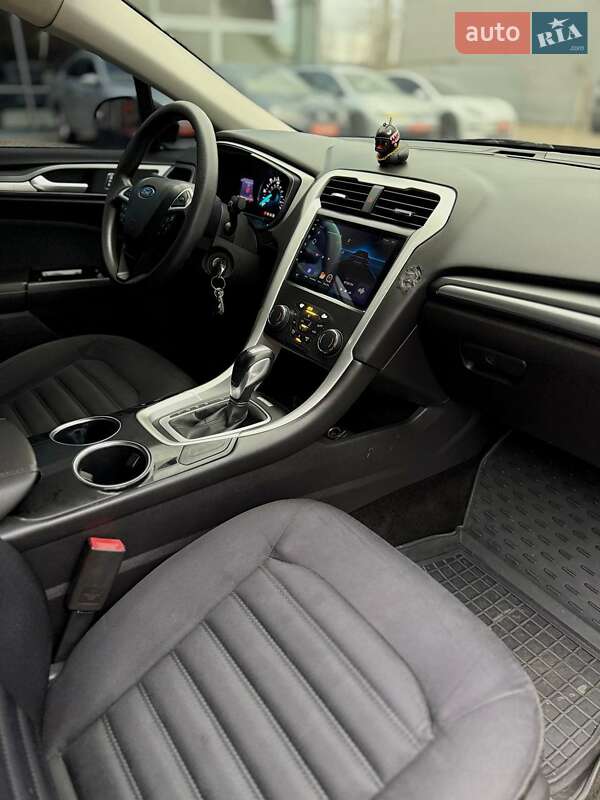 Седан Ford Fusion 2012 в Днепре