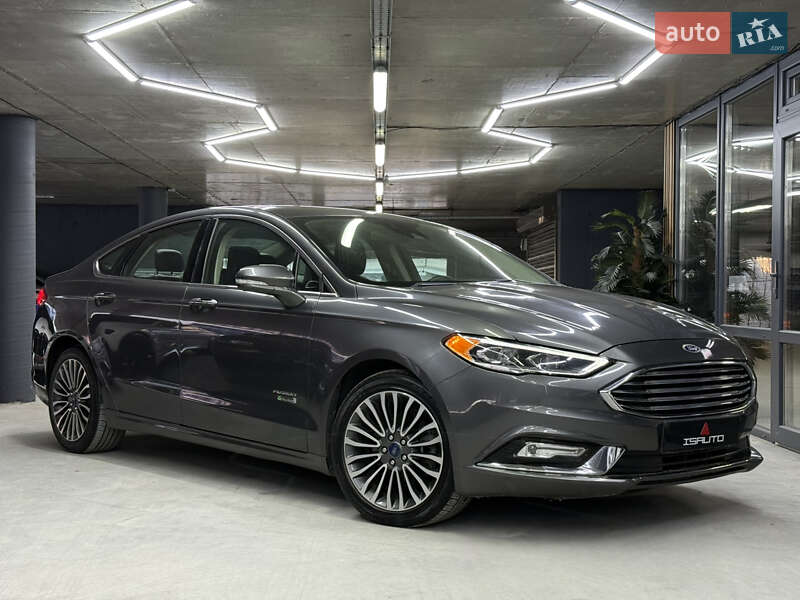Седан Ford Fusion 2016 в Одесі