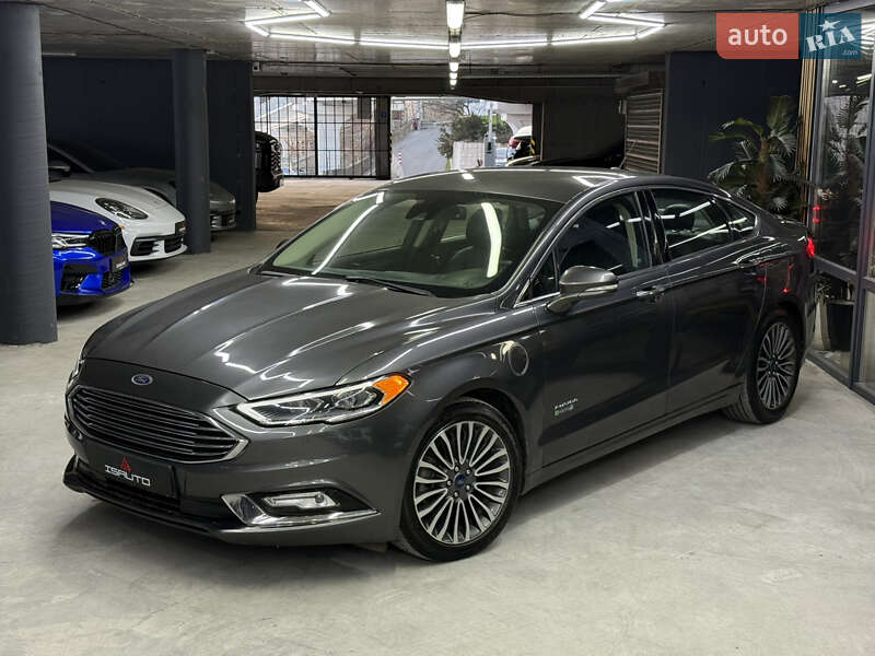 Седан Ford Fusion 2016 в Одесі
