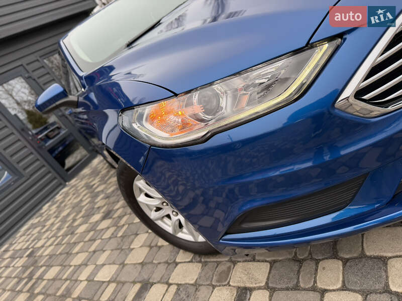 Седан Ford Fusion 2016 в Кропивницком