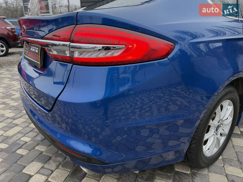 Седан Ford Fusion 2016 в Кропивницком