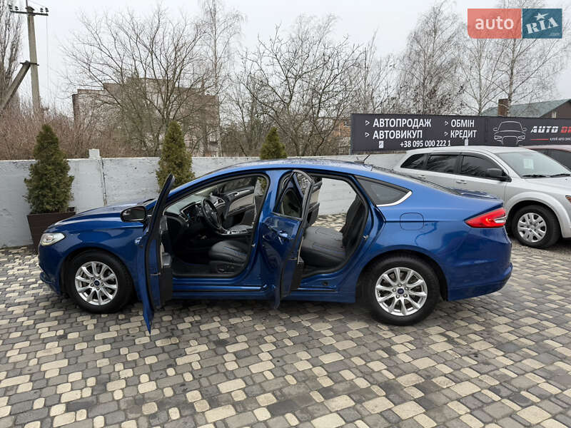 Седан Ford Fusion 2016 в Кропивницком