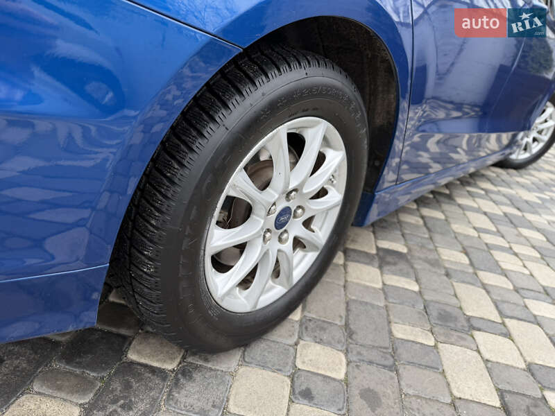 Седан Ford Fusion 2016 в Кропивницком