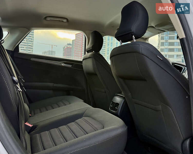 Седан Ford Fusion 2018 в Києві