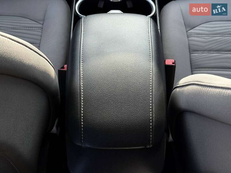 Седан Ford Fusion 2016 в Кривом Роге фото 46 Седан Ford Fusion 2016 в Кривом Роге