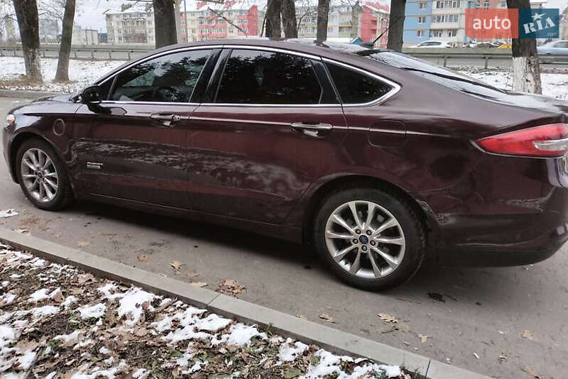 Седан Ford Fusion 2018 в Львові