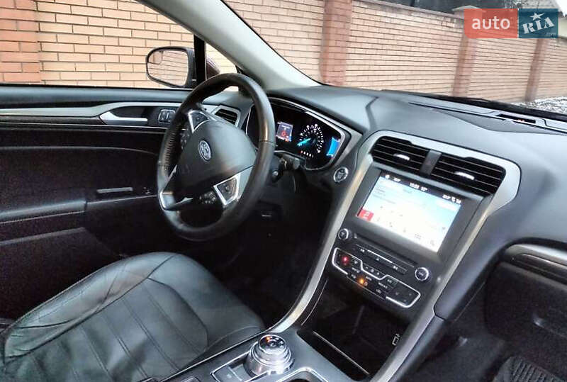 Седан Ford Fusion 2018 в Львові