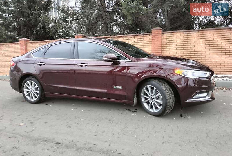 Седан Ford Fusion 2018 в Львові