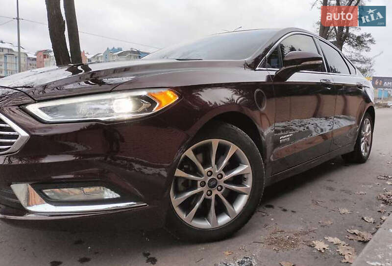 Седан Ford Fusion 2018 в Львові