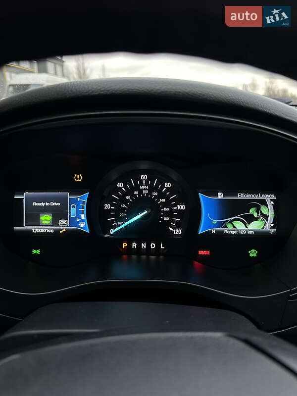 Седан Ford Fusion 2018 в Буче