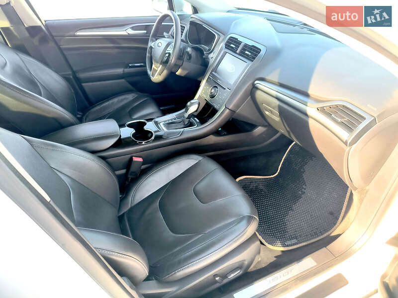 Седан Ford Fusion 2014 в Запоріжжі