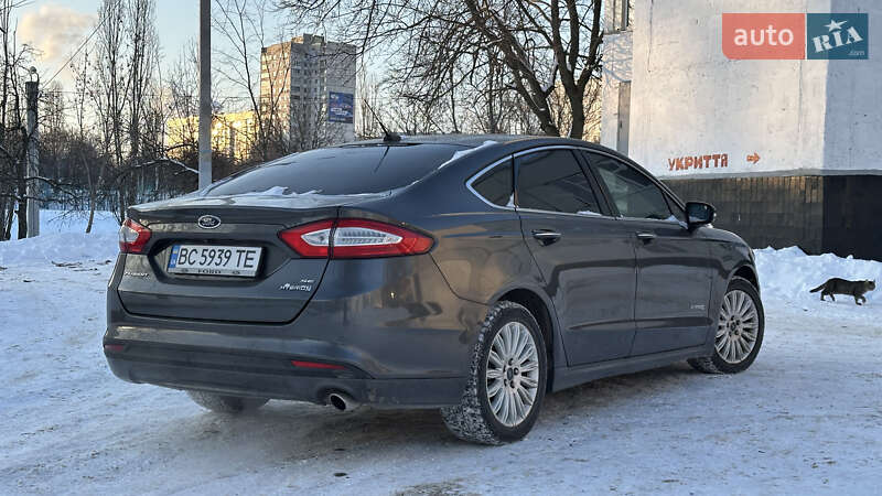 Седан Ford Fusion 2016 в Харькове