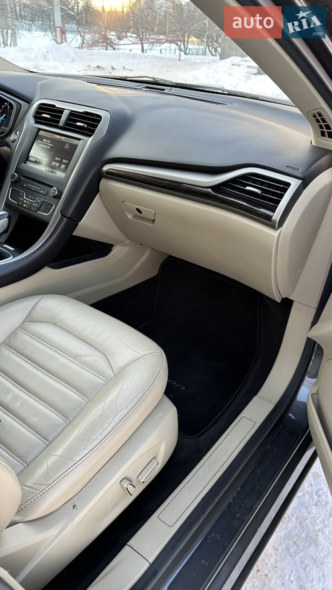 2016 Ford Fusion - мініатюра 31
