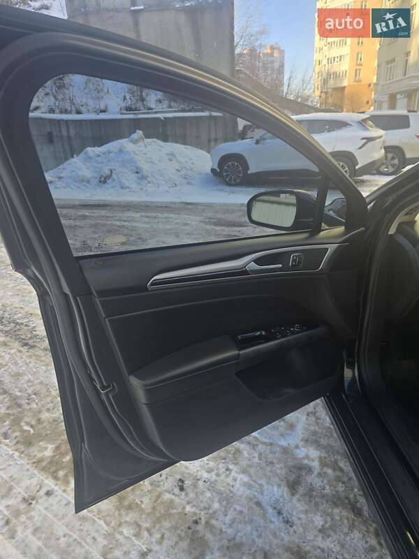 Седан Ford Fusion 2015 в Києві фото 7 Седан Ford Fusion 2015 в Києві