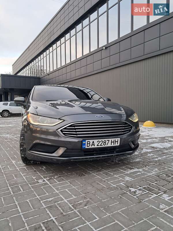 Седан Ford Fusion 2017 в Кропивницком