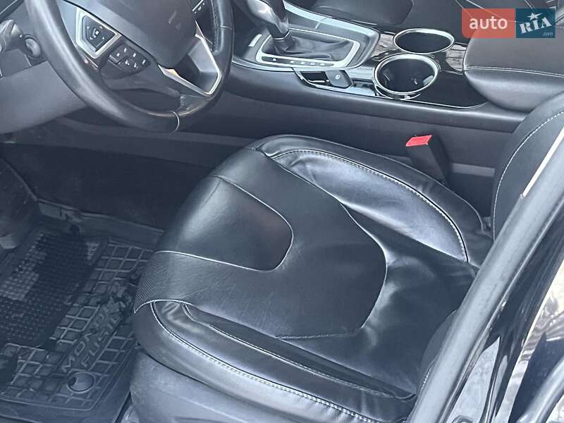 Седан Ford Fusion 2013 в Киеве