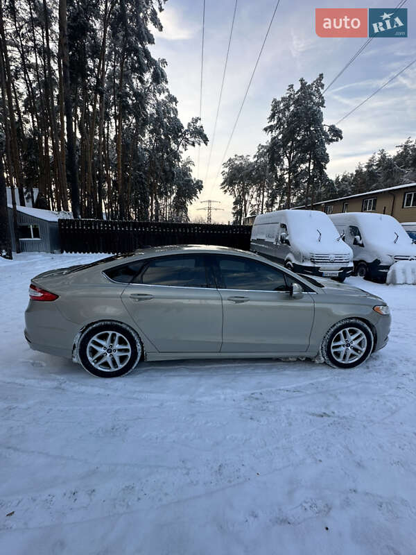 Седан Ford Fusion 2015 в Киеве