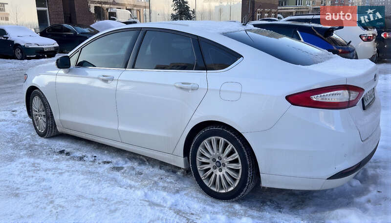 Седан Ford Fusion 2015 в Киеве фото 7 Седан Ford Fusion 2015 в Киеве