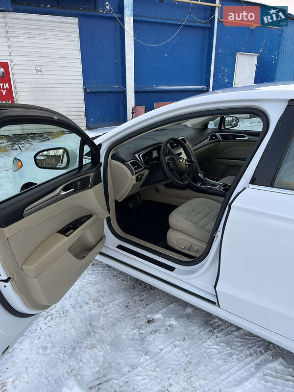 Седан Ford Fusion 2014 в Одессе