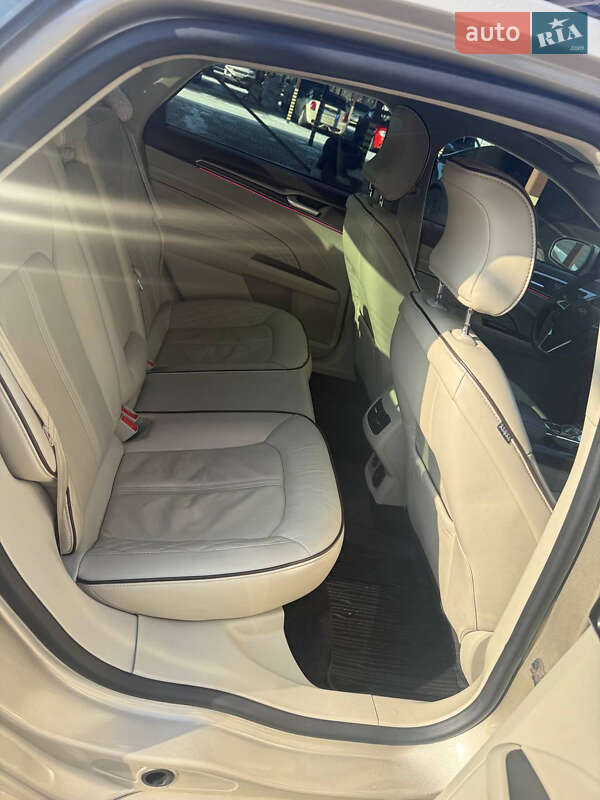 Седан Ford Fusion 2017 в Одесі