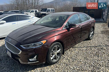 Седан Ford Fusion 2019 в Яремчі