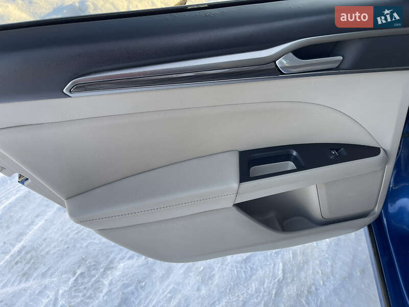 Седан Ford Fusion 2016 в Стрию фото 25 Седан Ford Fusion 2016 в Стрию