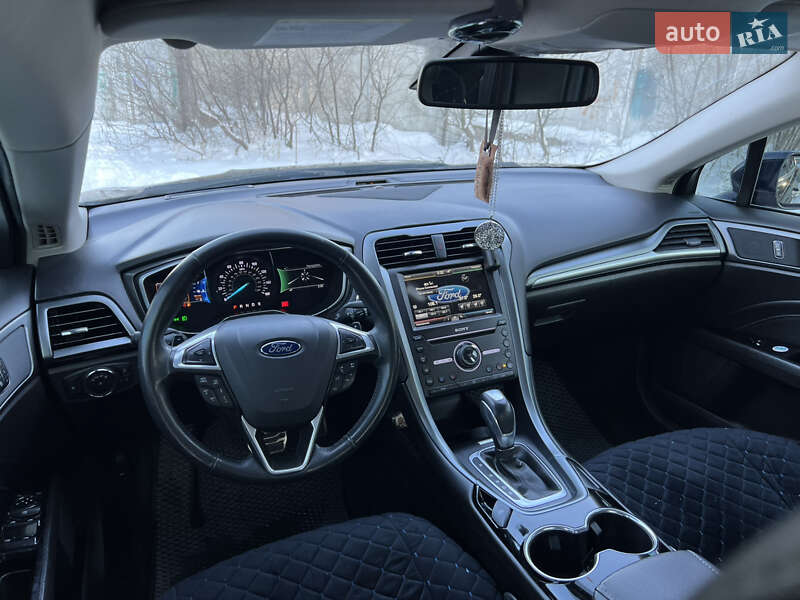 Седан Ford Fusion 2015 в Житомире