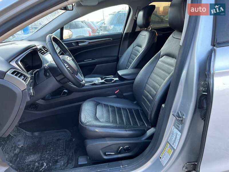 Седан Ford Fusion 2013 в Києві