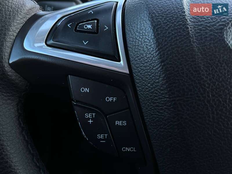 Седан Ford Fusion 2013 в Києві