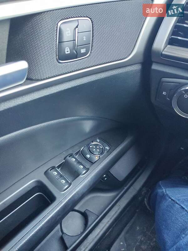 Седан Ford Fusion 2016 в Петропавлівській Борщагівці фото 10 Седан Ford Fusion 2016 в Петропавлівській Борщагівці