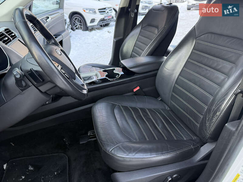 Седан Ford Fusion 2013 в Киеве фото 17 Седан Ford Fusion 2013 в Киеве