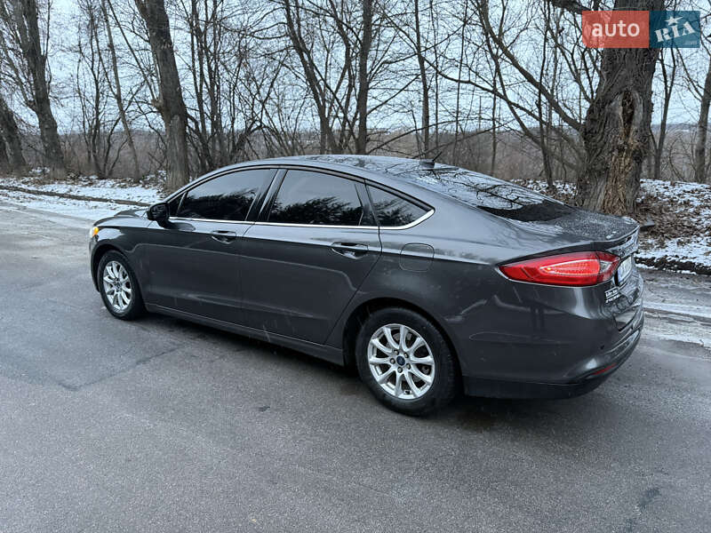 Седан Ford Fusion 2016 в Киеве фото 9 Седан Ford Fusion 2016 в Киеве