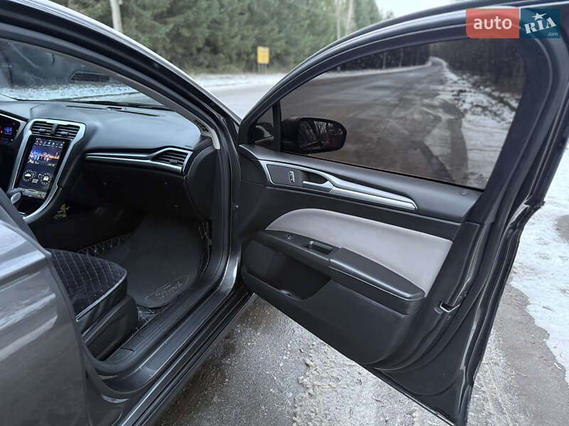 Седан Ford Fusion 2016 в Киеве фото 14 Седан Ford Fusion 2016 в Киеве