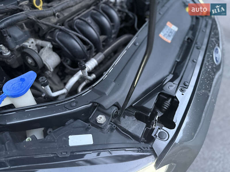 Седан Ford Fusion 2016 в Киеве фото 31 Седан Ford Fusion 2016 в Киеве