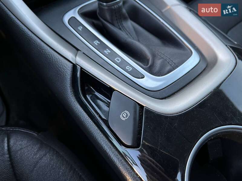 Седан Ford Fusion 2013 в Киеве