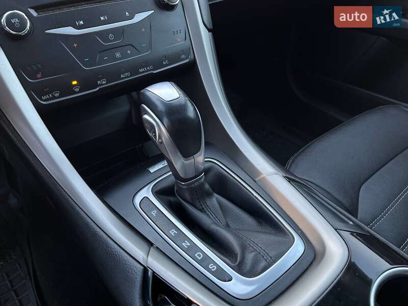 Седан Ford Fusion 2013 в Киеве