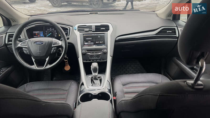 Седан Ford Fusion 2014 в Черкасах