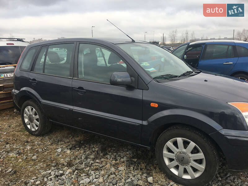 Хэтчбек Ford Fusion 2010 в Киеве