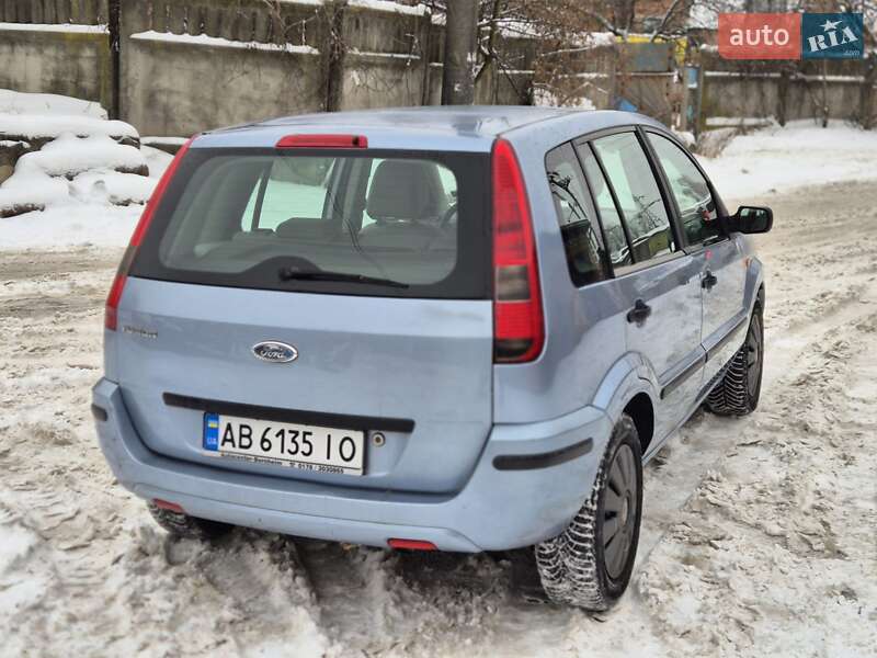 Хэтчбек Ford Fusion 2005 в Виннице