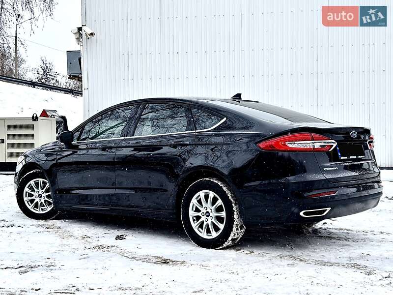 Ford Fusion 2020