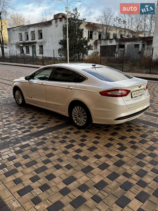 Седан Ford Fusion 2012 в Ізмаїлі