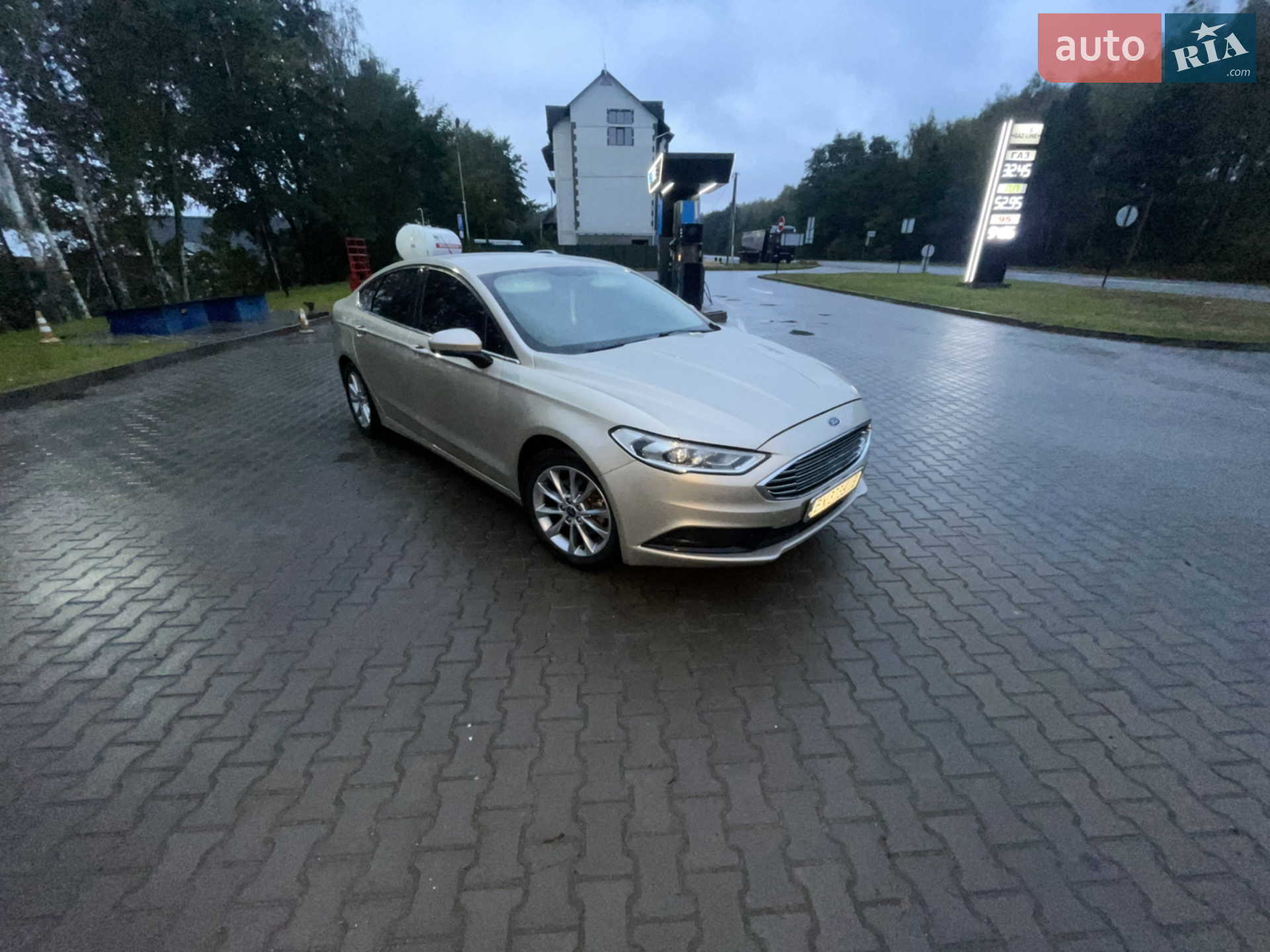 2017 Ford Fusion - мініатюра 10