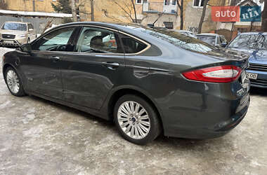 Седан Ford Fusion 2014 в Львове
