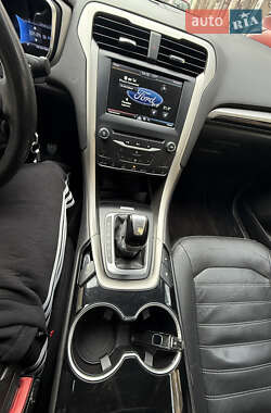 Седан Ford Fusion 2014 в Львове