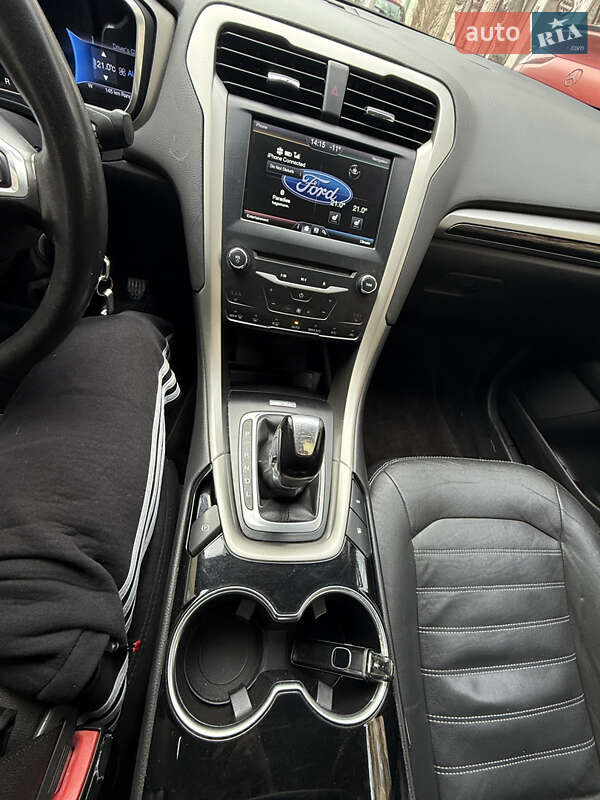 Седан Ford Fusion 2014 в Львове