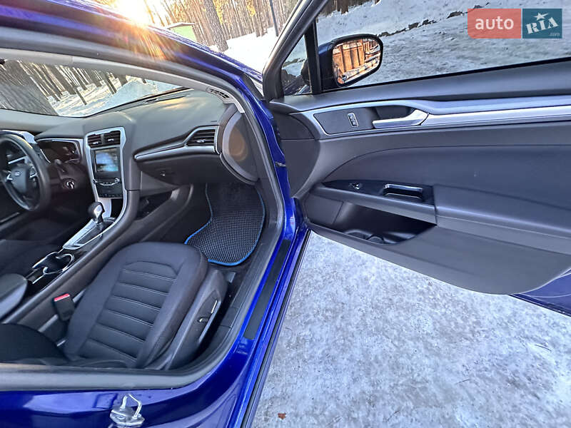 Седан Ford Fusion 2014 в Киеве